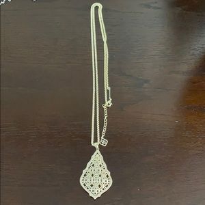 Kendra Scott necklace